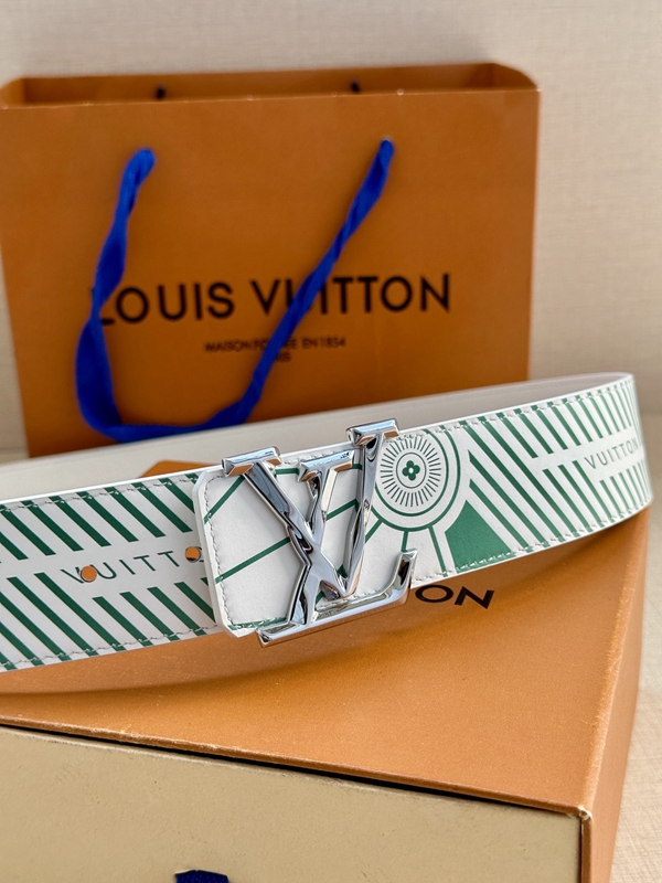 激安ルイヴィトンベルト着用イメージ